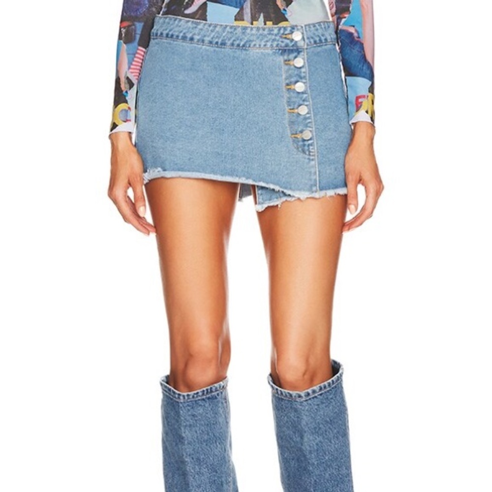 Superdown Jadea Buttoned Mini Skirt